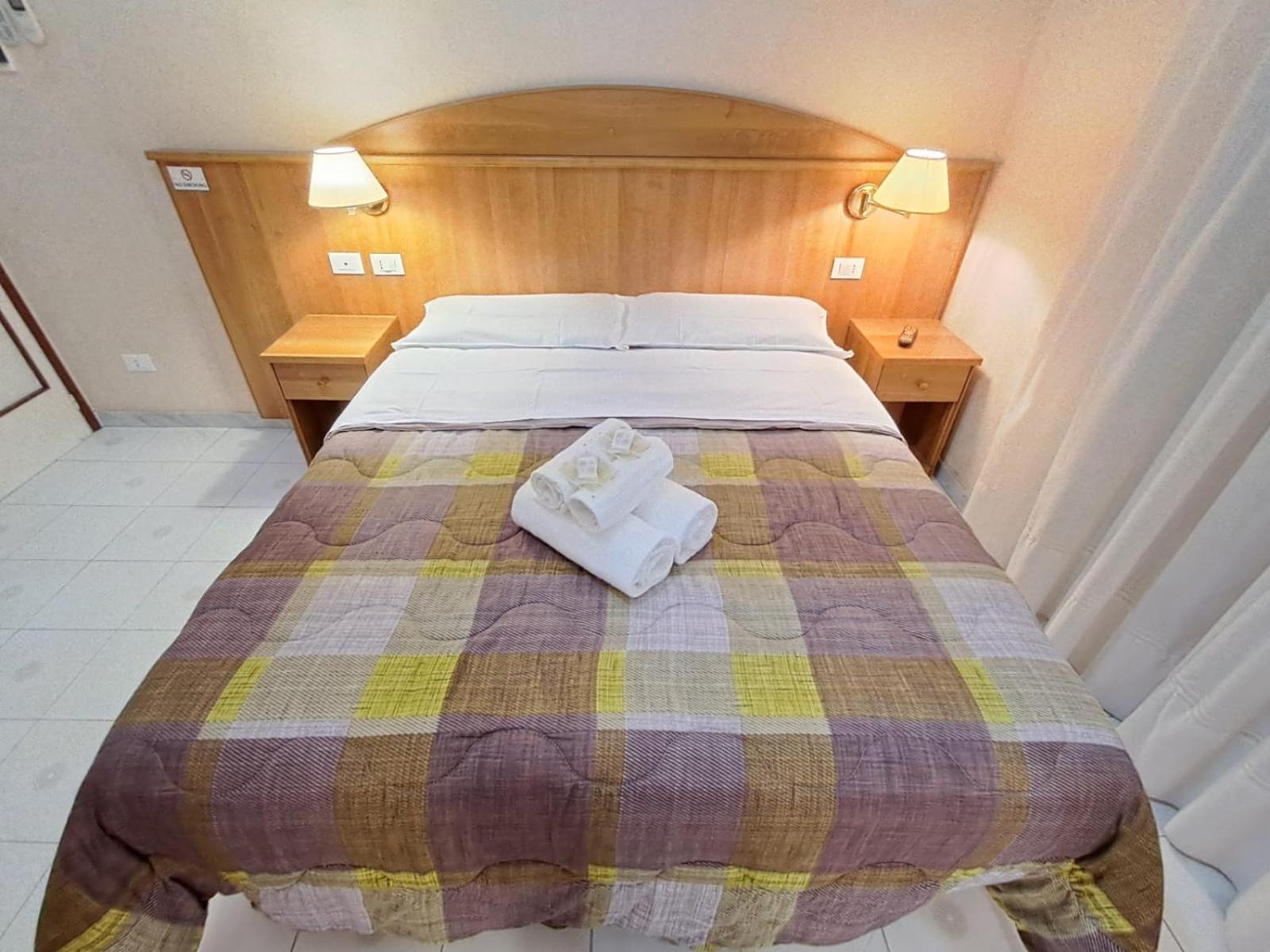 Nahid Accommodation Ρώμη Εξωτερικό φωτογραφία